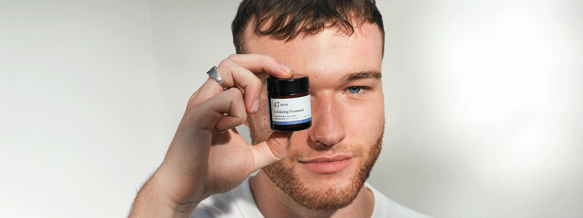 The Right Way to Apply an Exfoliating Treatment